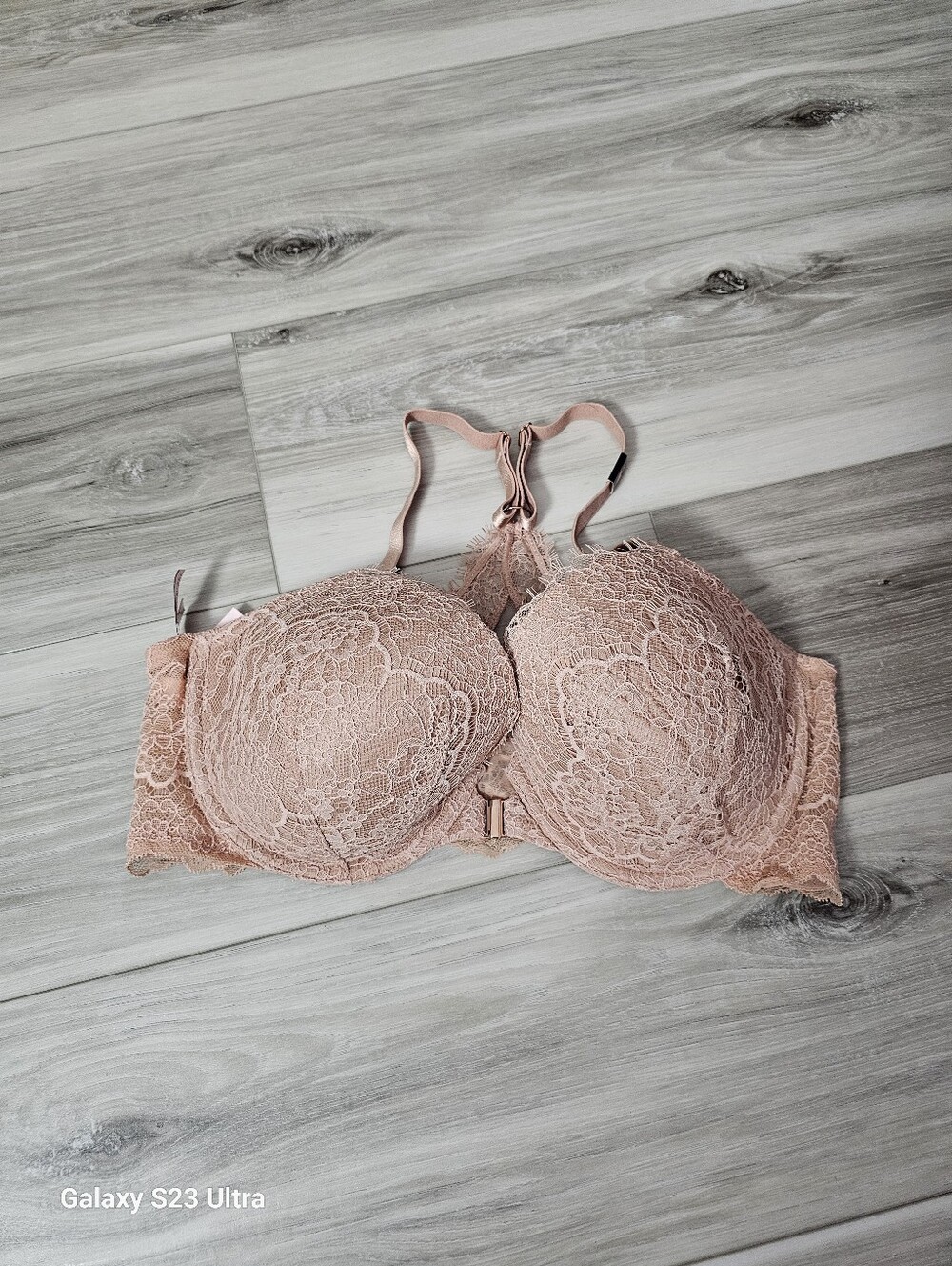 Victoria's Secret Blush Pink Lace Push-Up Bra 38d